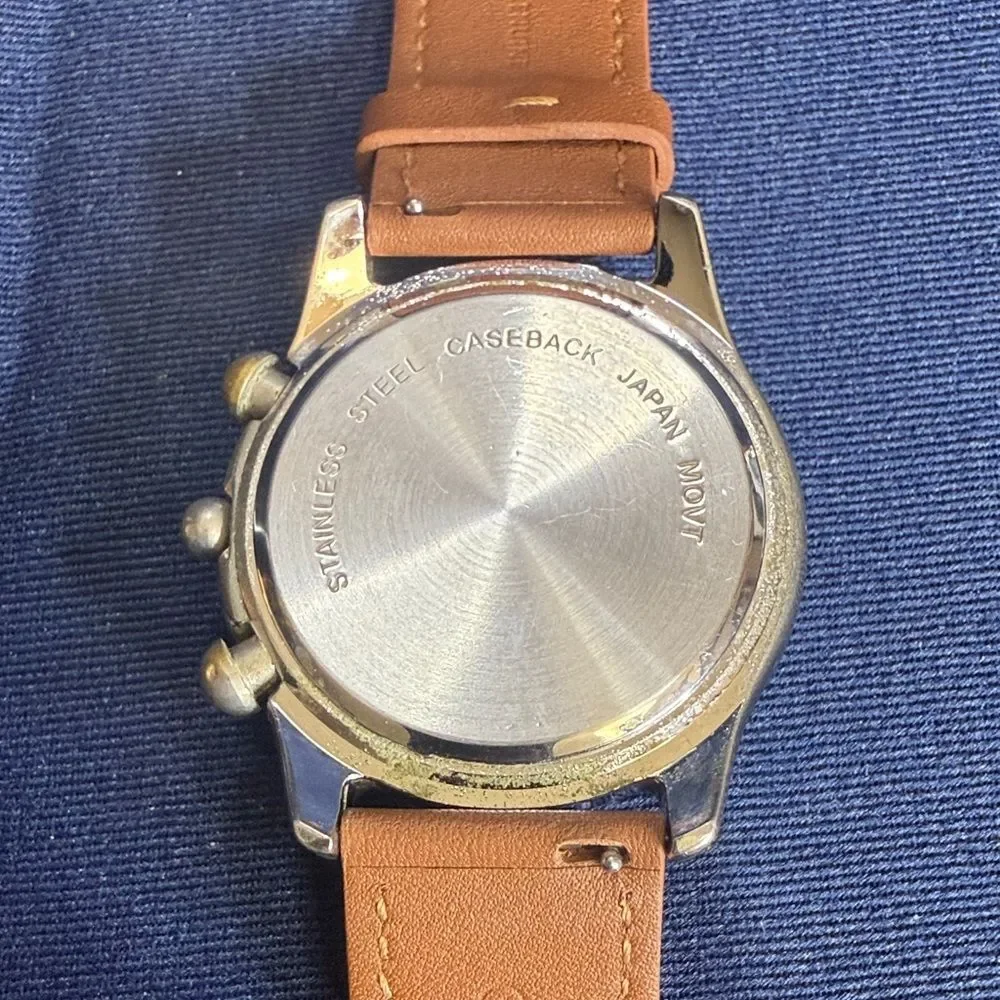 Stylish Pink Dial Women's Watch with Tan Strap - Picture 2 of 4